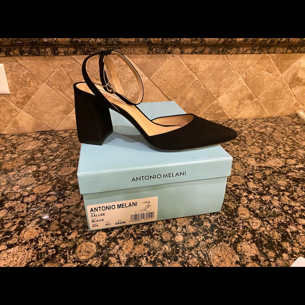 New with tag, black suede, Antonio Melani pumps